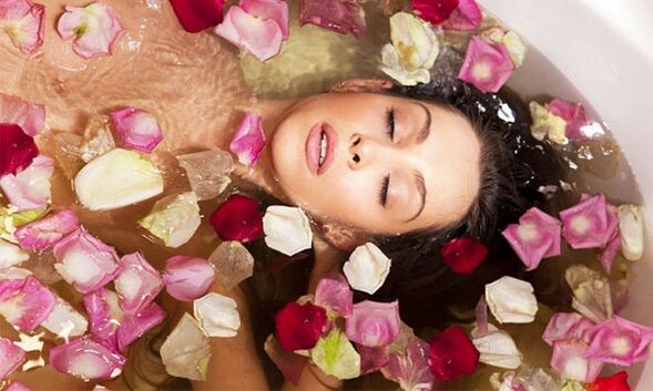 göğüs büyütme için yağ ile banyo yapmak